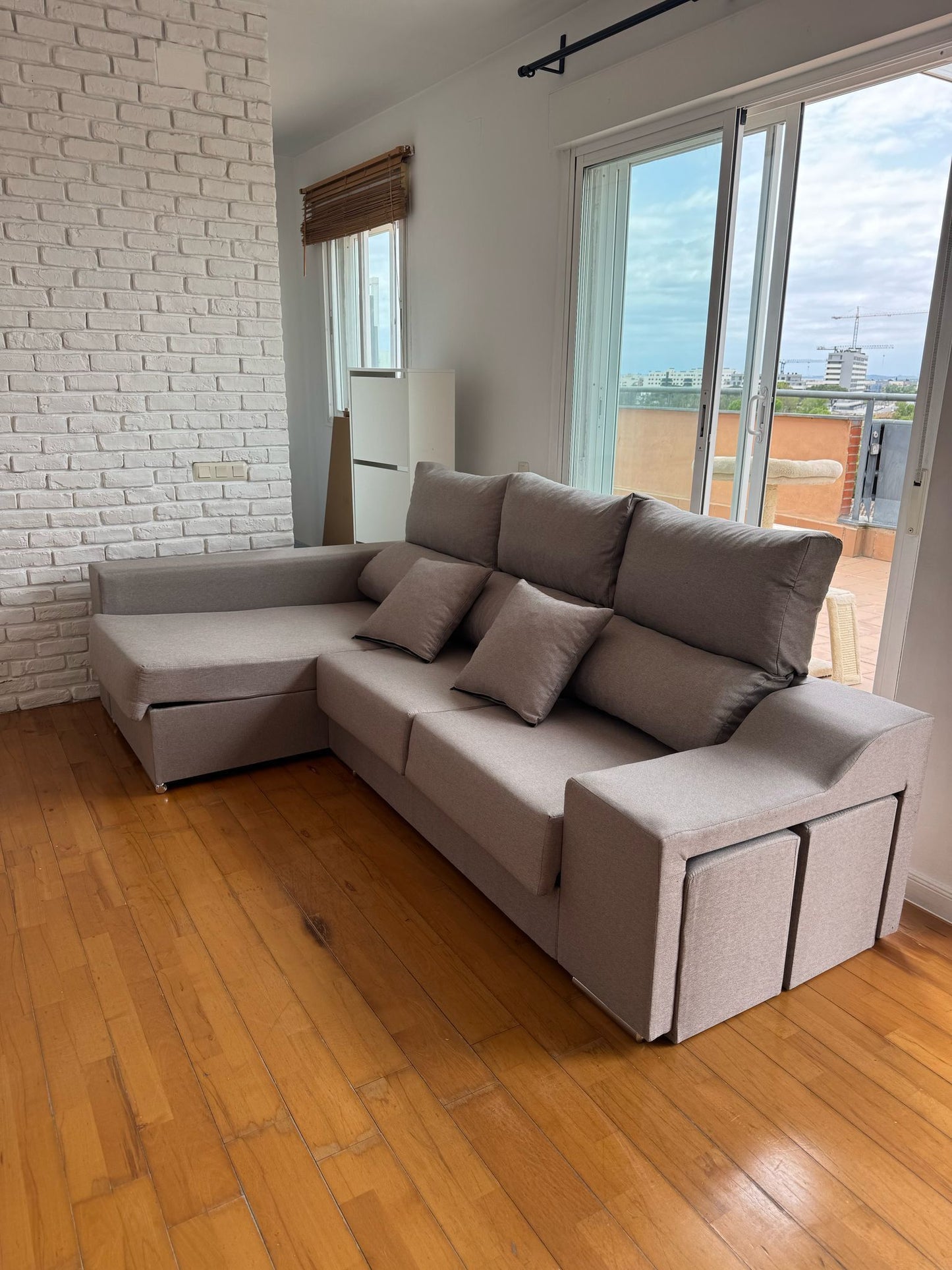 Sofá Chaiselongue Romeo
